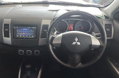 2007 Mitsubishi Outlander - Thumbnail