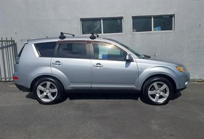 2007 Mitsubishi Outlander - Thumbnail