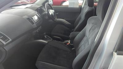 2007 Mitsubishi Outlander - Thumbnail