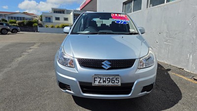2011 Suzuki SX4 - Thumbnail
