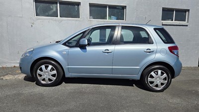 2011 Suzuki SX4 - Thumbnail