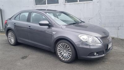 2011 Suzuki KIZASHI - Thumbnail