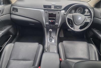 2011 Suzuki KIZASHI - Thumbnail