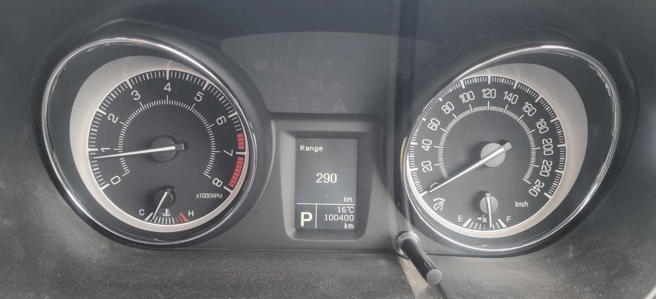 2011 Suzuki KIZASHI
