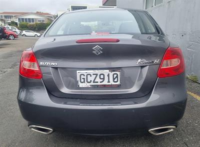 2011 Suzuki KIZASHI - Thumbnail