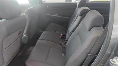 2005 Toyota Wish - Thumbnail