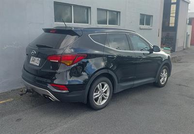 2016 HYUNDAI Santa Fe - Thumbnail