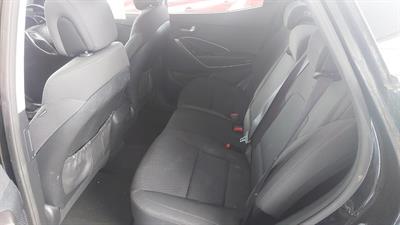 2016 HYUNDAI Santa Fe - Thumbnail
