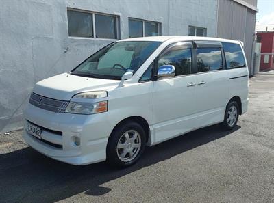 2007 Toyota VOXY - Thumbnail