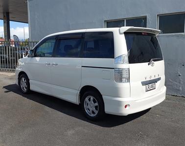 2007 Toyota VOXY - Thumbnail