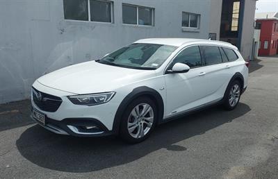 2019 Holden COMMODORE - Thumbnail