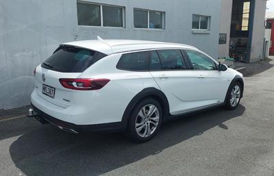 2019 Holden COMMODORE - Thumbnail