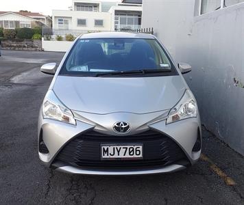 2019 Toyota YARIS - Thumbnail