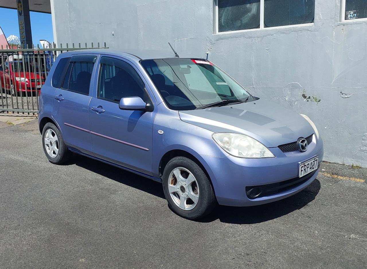2005 Mazda Demio