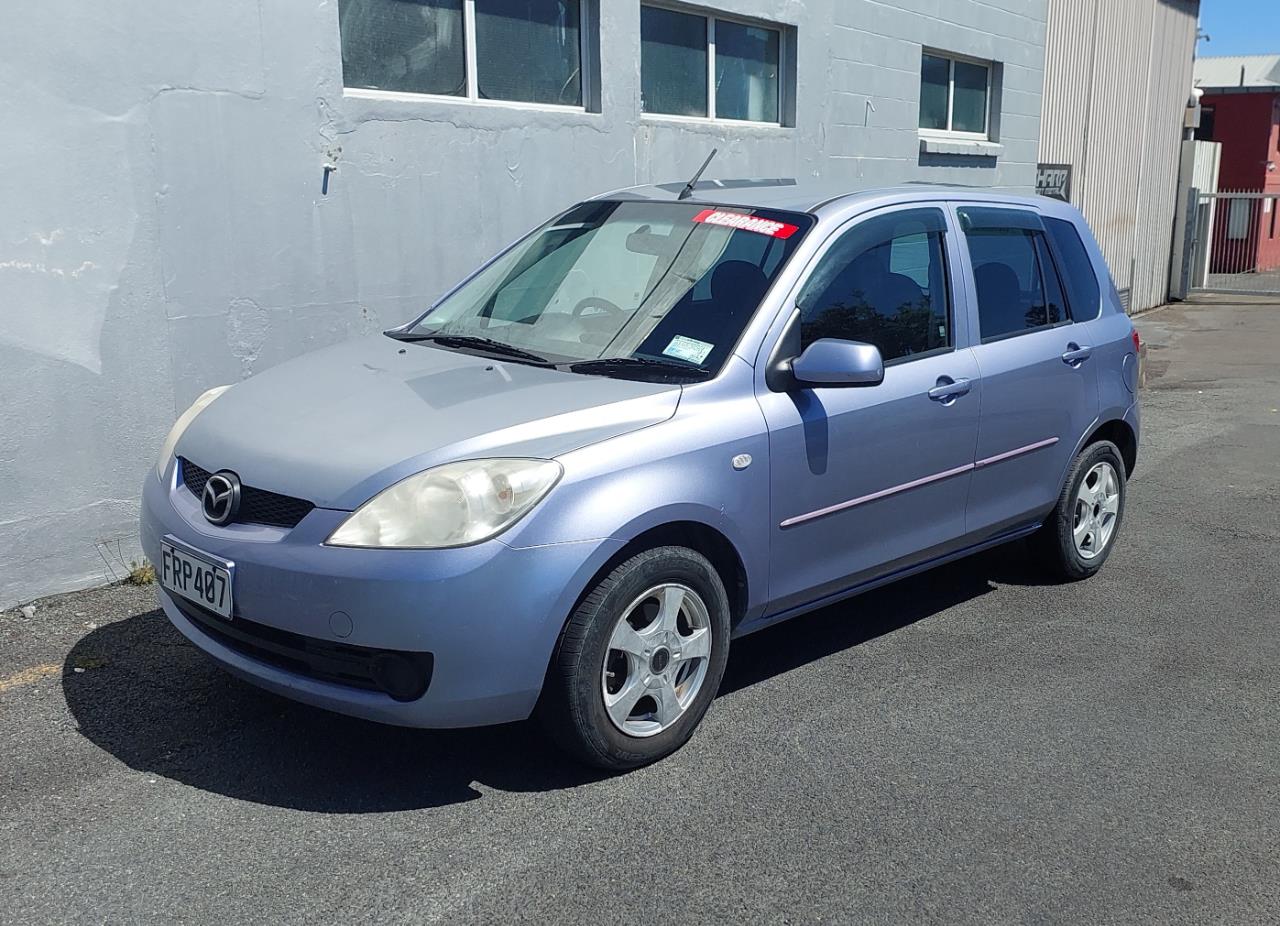 2005 Mazda Demio