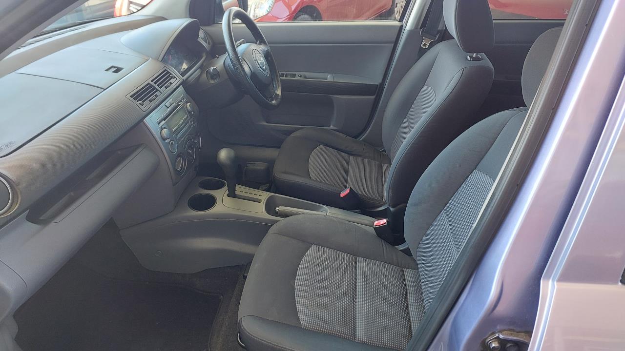 2005 Mazda Demio