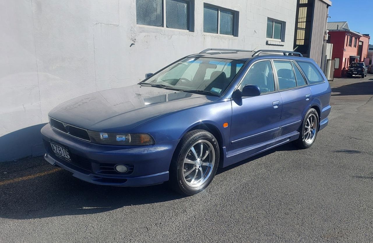 1996 Mitsubishi Legnum