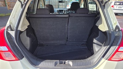 2008 Nissan Tiida - Thumbnail