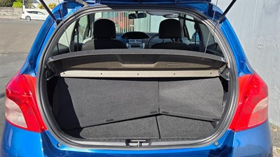 2006 Toyota YARIS - Thumbnail