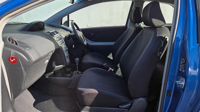 2006 Toyota YARIS - Thumbnail