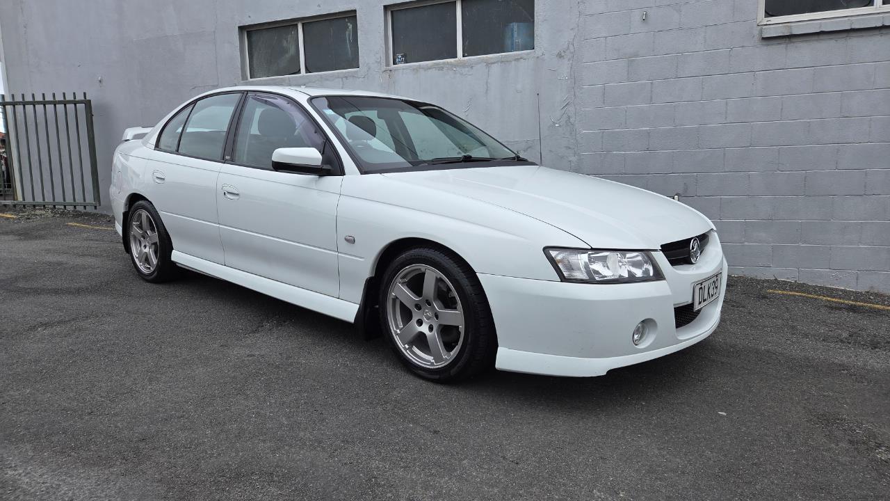 2006 Holden COMMODORE