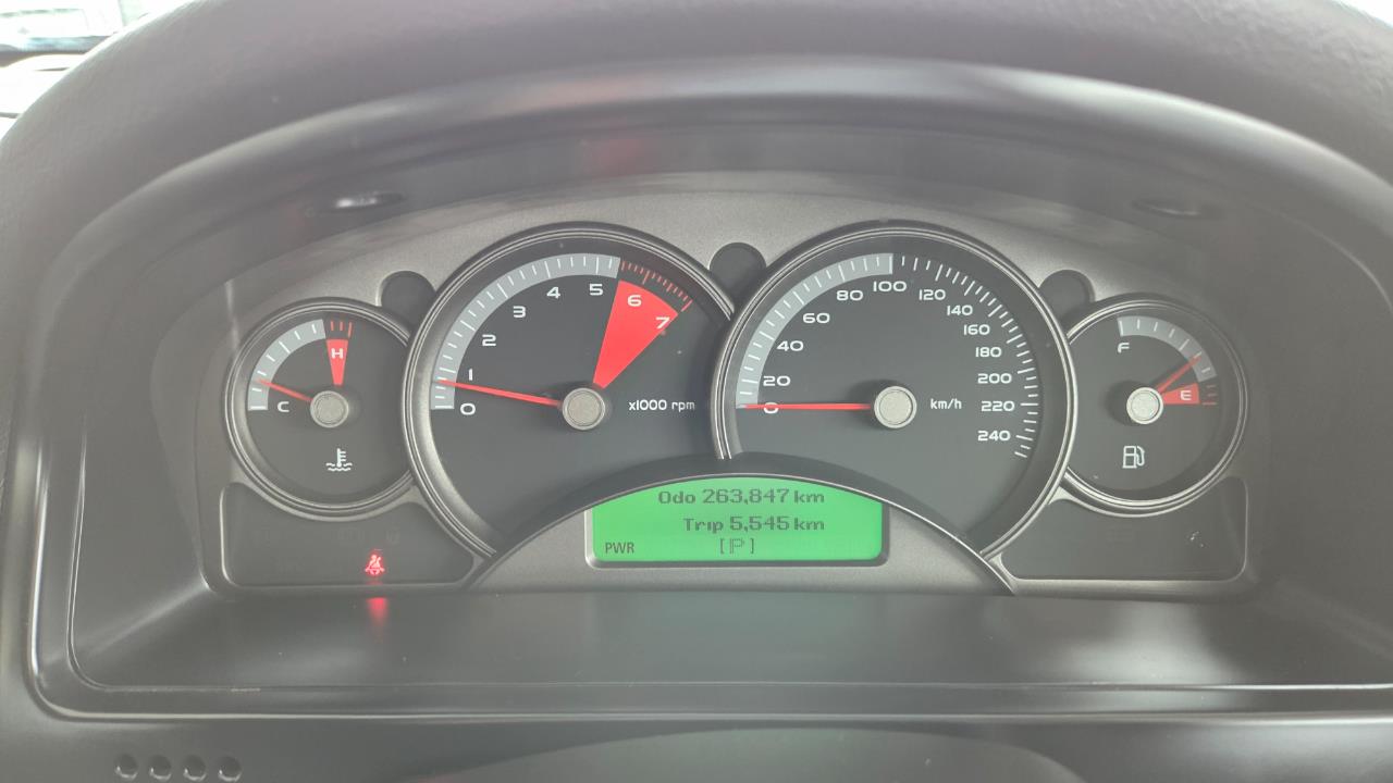2006 Holden COMMODORE