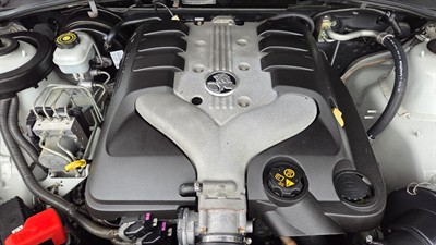 2006 Holden COMMODORE - Thumbnail
