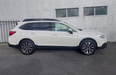 2015 Subaru Outback - Thumbnail