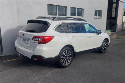 2015 Subaru Outback - Thumbnail