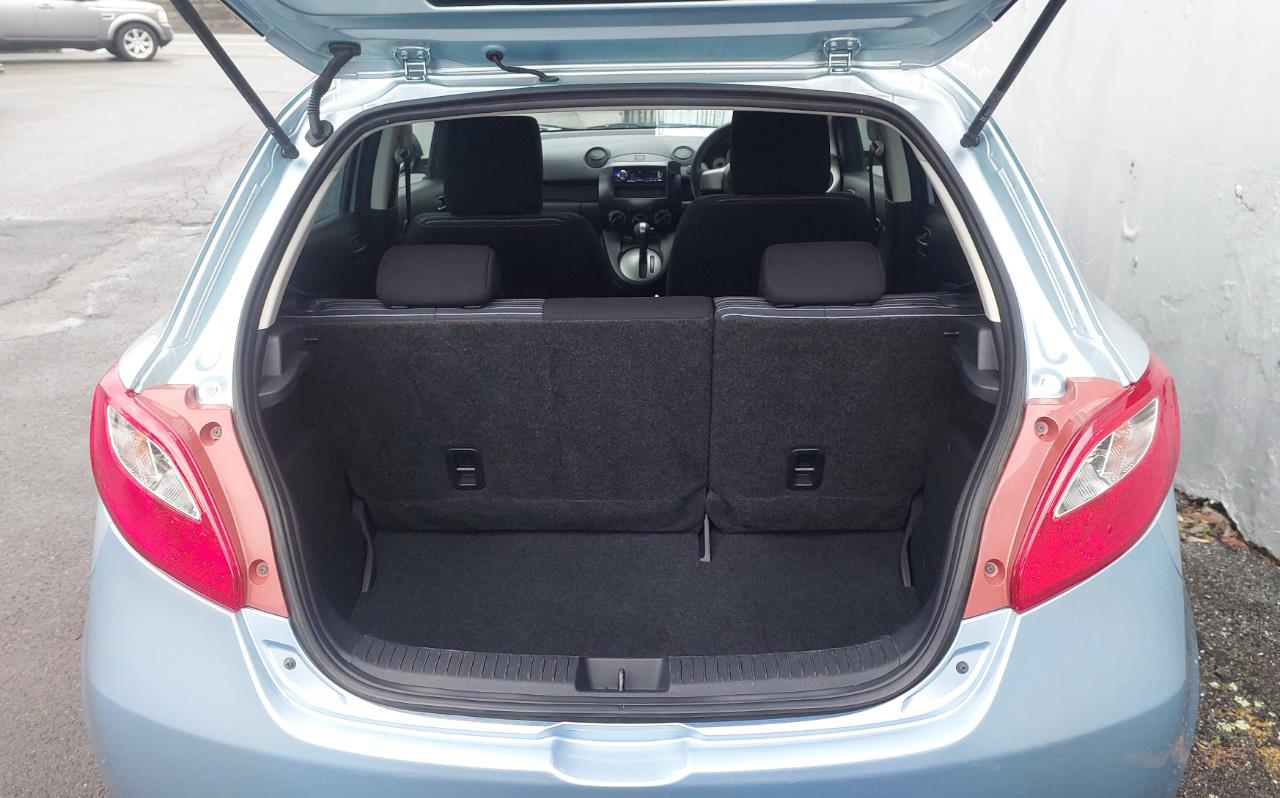2010 Mazda Demio