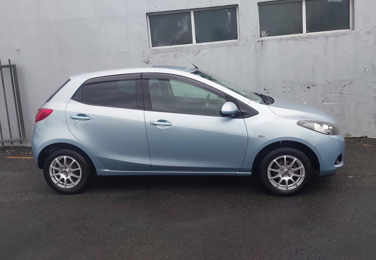 2010 Mazda Demio