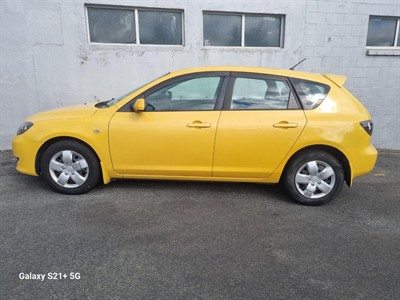 2004 Mazda Axela - Thumbnail