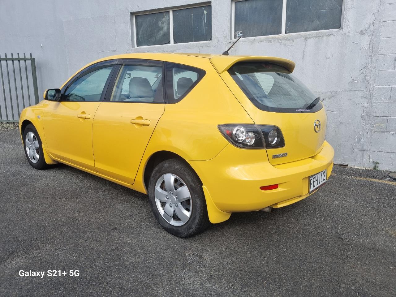 2004 Mazda Axela