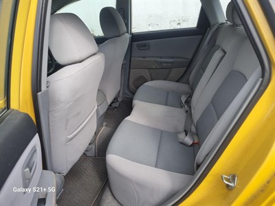 2004 Mazda Axela - Thumbnail