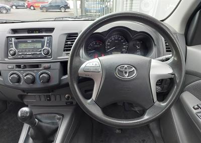 2011 Toyota HILUX - Thumbnail