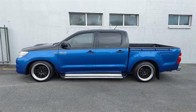 2011 Toyota HILUX - Thumbnail