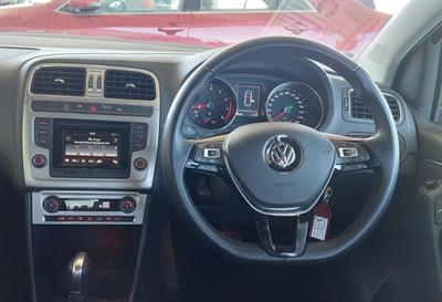 2015 Volkswagen POLO - Thumbnail