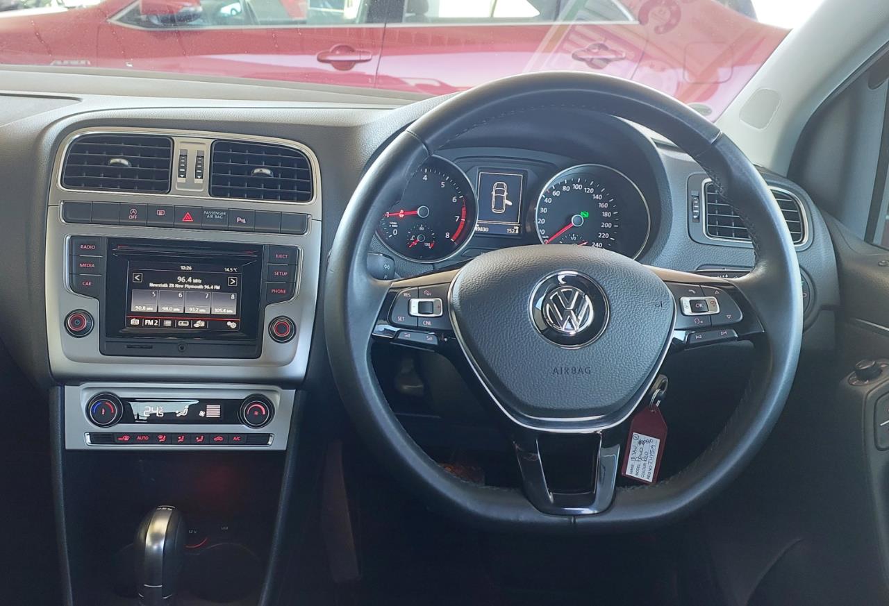 2015 Volkswagen POLO