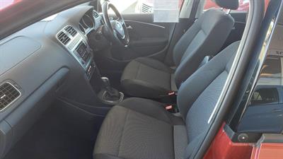 2015 Volkswagen POLO - Thumbnail