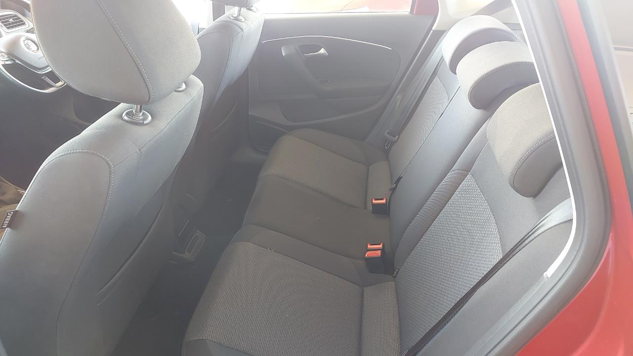 2015 Volkswagen POLO