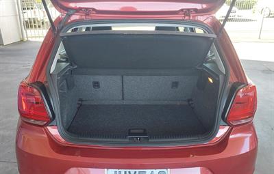 2015 Volkswagen POLO - Thumbnail