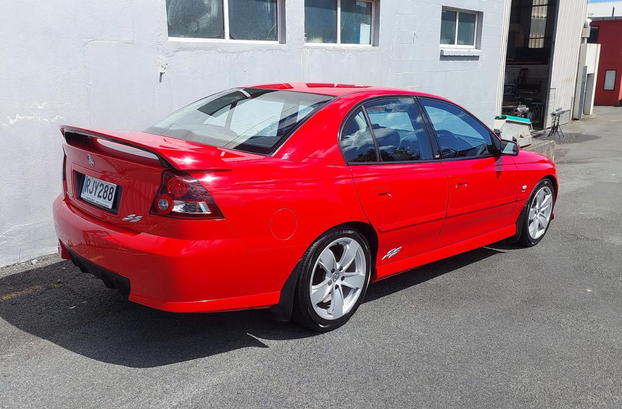 2002 Holden COMMODORE