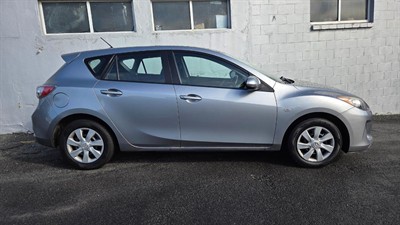 2013 Mazda 3 - Thumbnail