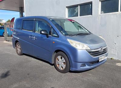 2005 Honda StepWagon - Thumbnail