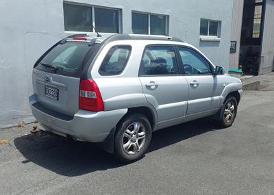 2008 Kia Sportage - Thumbnail