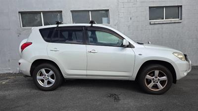 2006 Toyota RAV4 - Thumbnail