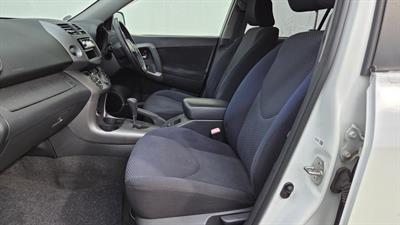 2006 Toyota RAV4 - Thumbnail