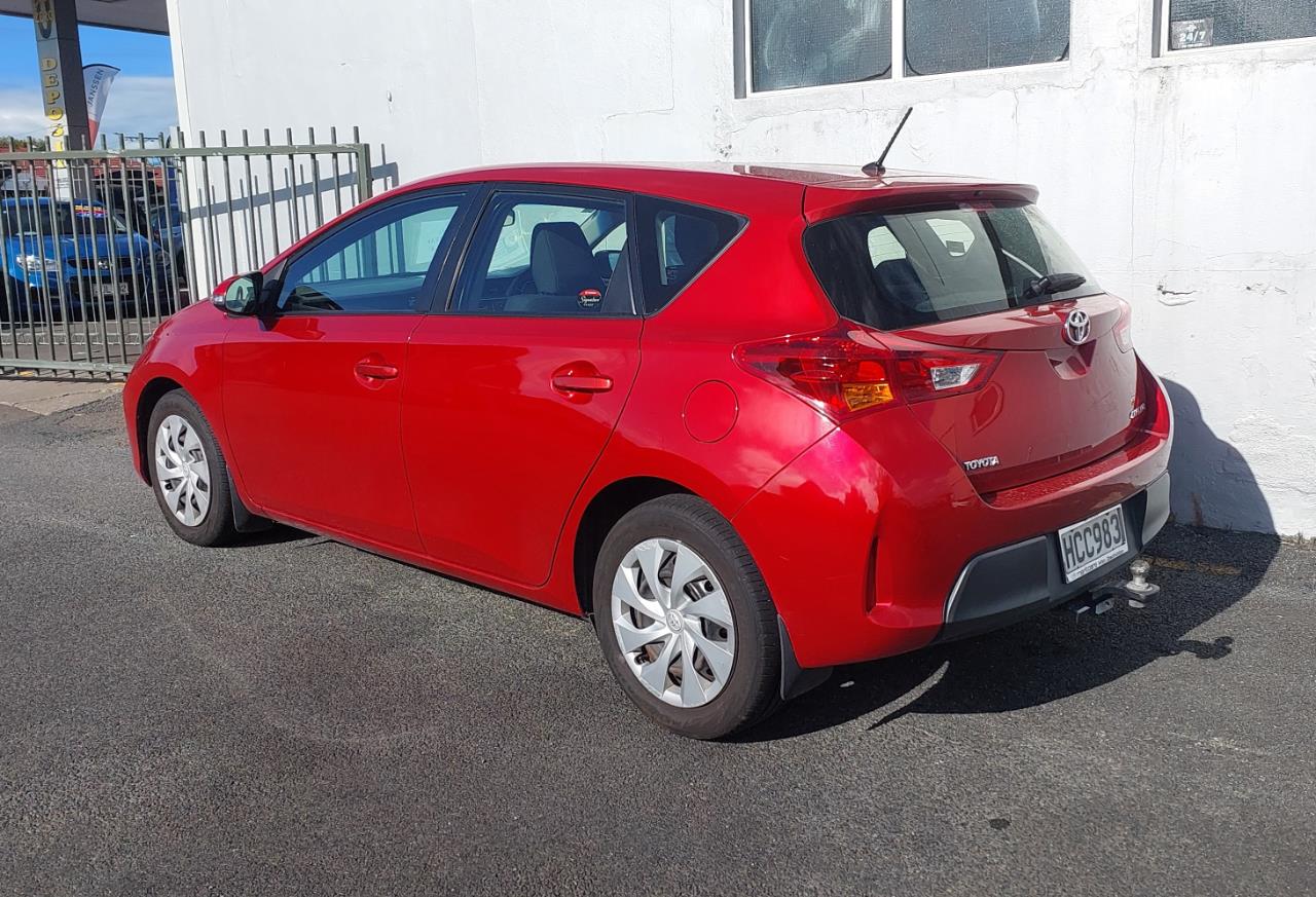 2013 Toyota COROLLA