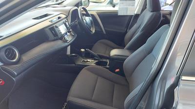2014 Toyota RAV4 - Thumbnail