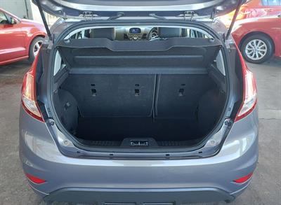 2015 Ford Fiesta - Thumbnail